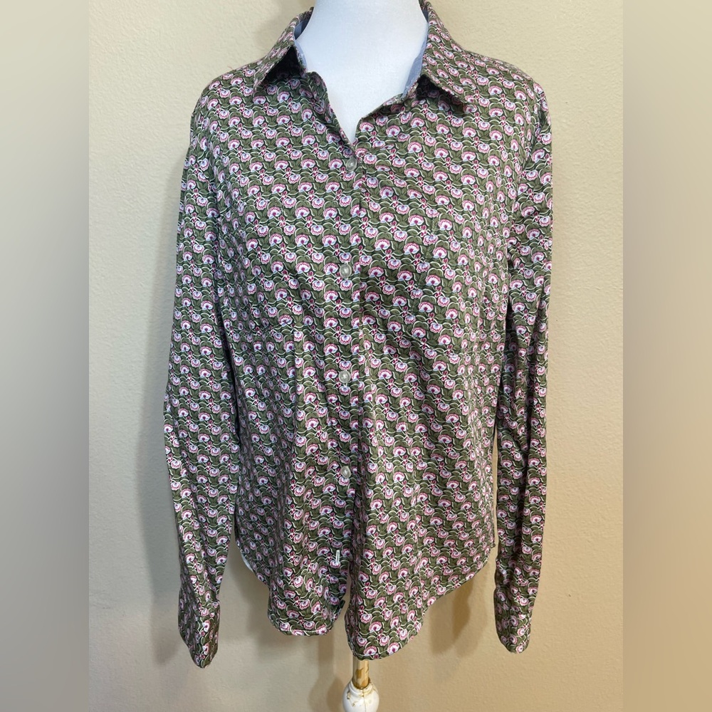 Nautica Women’s Casual button down collared Shirt -Green and Pink Floral Large